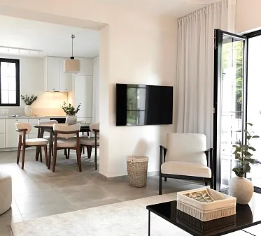 Charmante Villa mit Boutique-Apartments in Tivat
